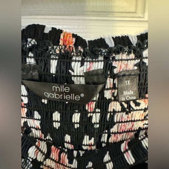 MLLE GABRIELLE,NWOT,STRAPLESS, ONEPIECE JUMPSUIT Blk/white polka dot floral - Picture 5 of 10